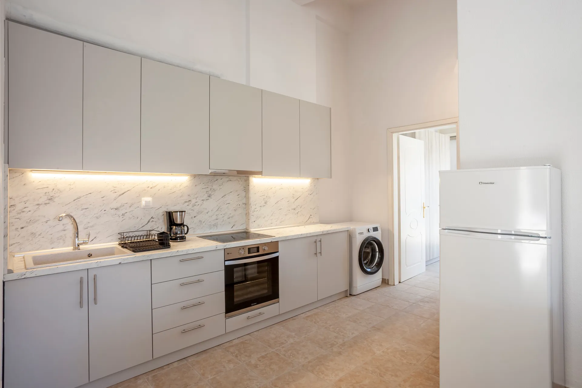 Tiara Holidays - Aris Luxury - 2 bedroom apartment with balcony - kitchen